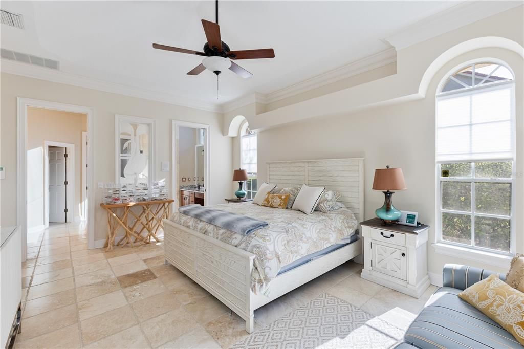 For Sale: $979,000 (3 beds, 3 baths, 2963 Square Feet)