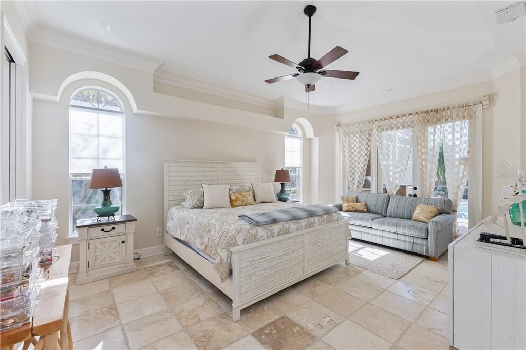 For Sale: $979,000 (3 beds, 3 baths, 2963 Square Feet)