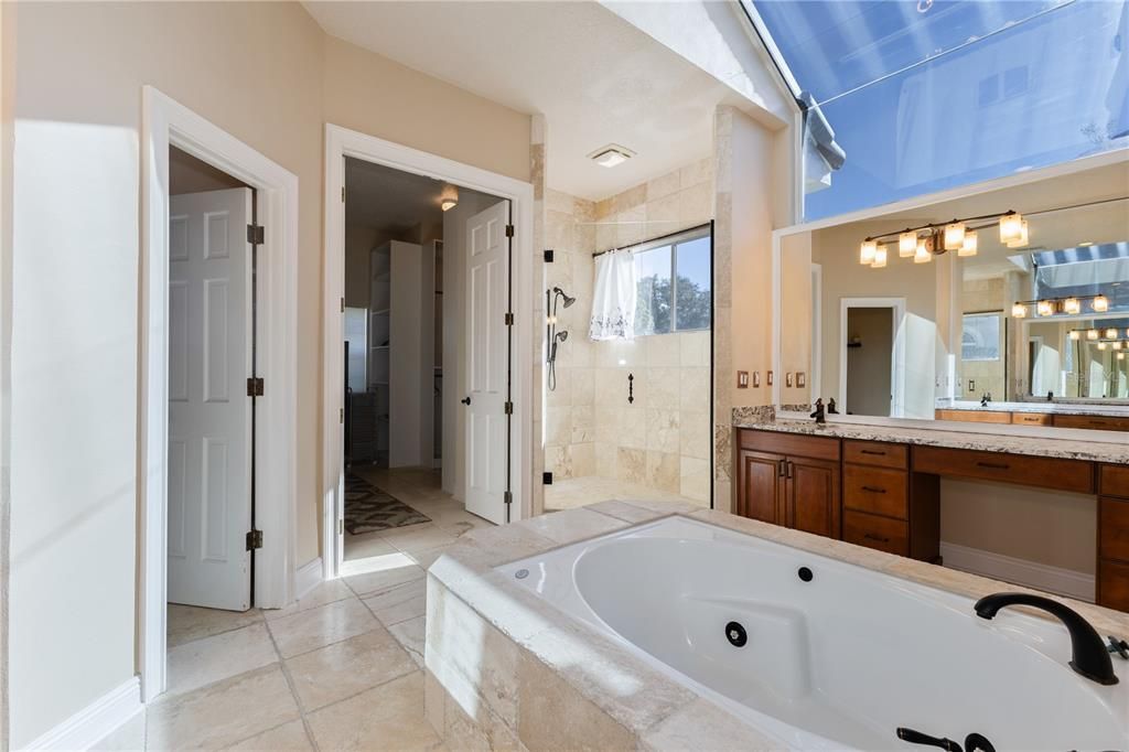 For Sale: $979,000 (3 beds, 3 baths, 2963 Square Feet)