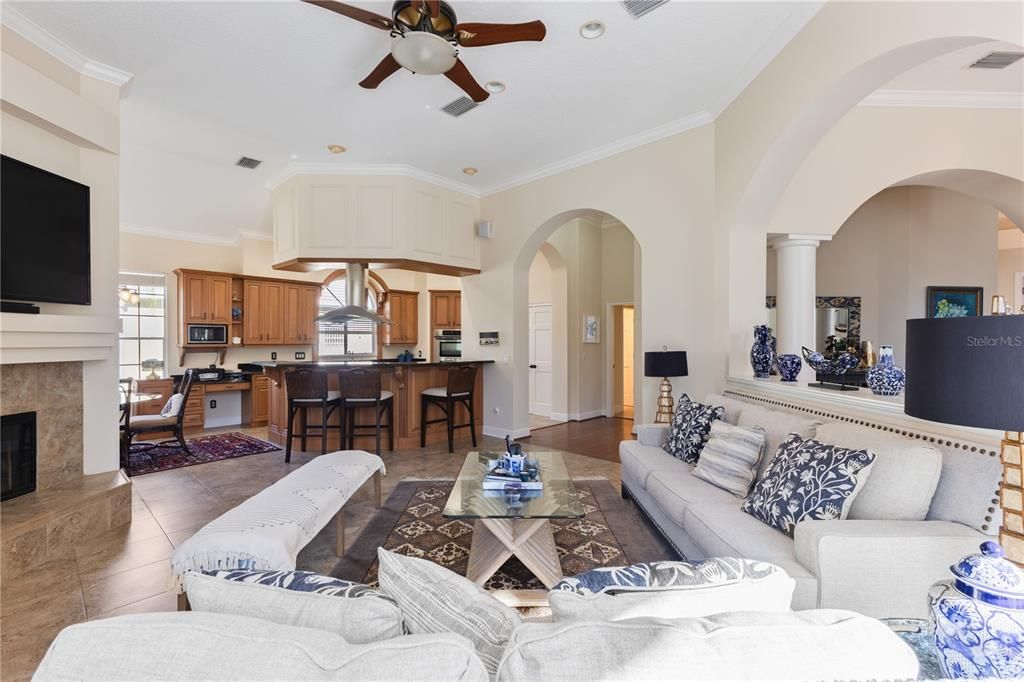 For Sale: $979,000 (3 beds, 3 baths, 2963 Square Feet)