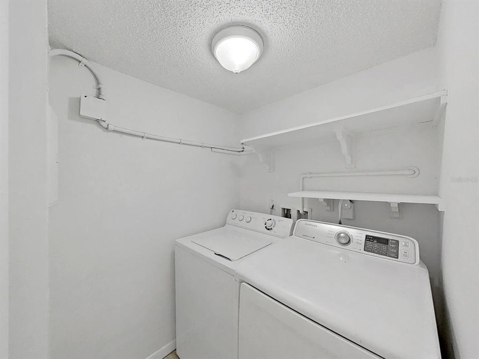 For Sale: $245,000 (2 beds, 2 baths, 1450 Square Feet)