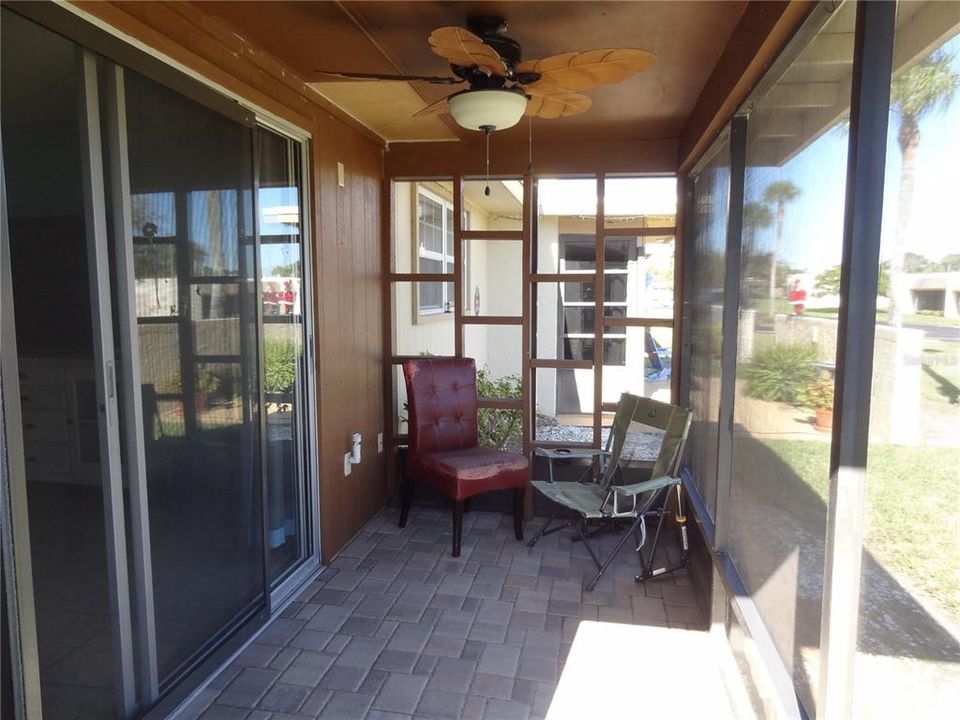 出租: $1,500 (2 贝兹, 2 浴室, 954 平方英尺)