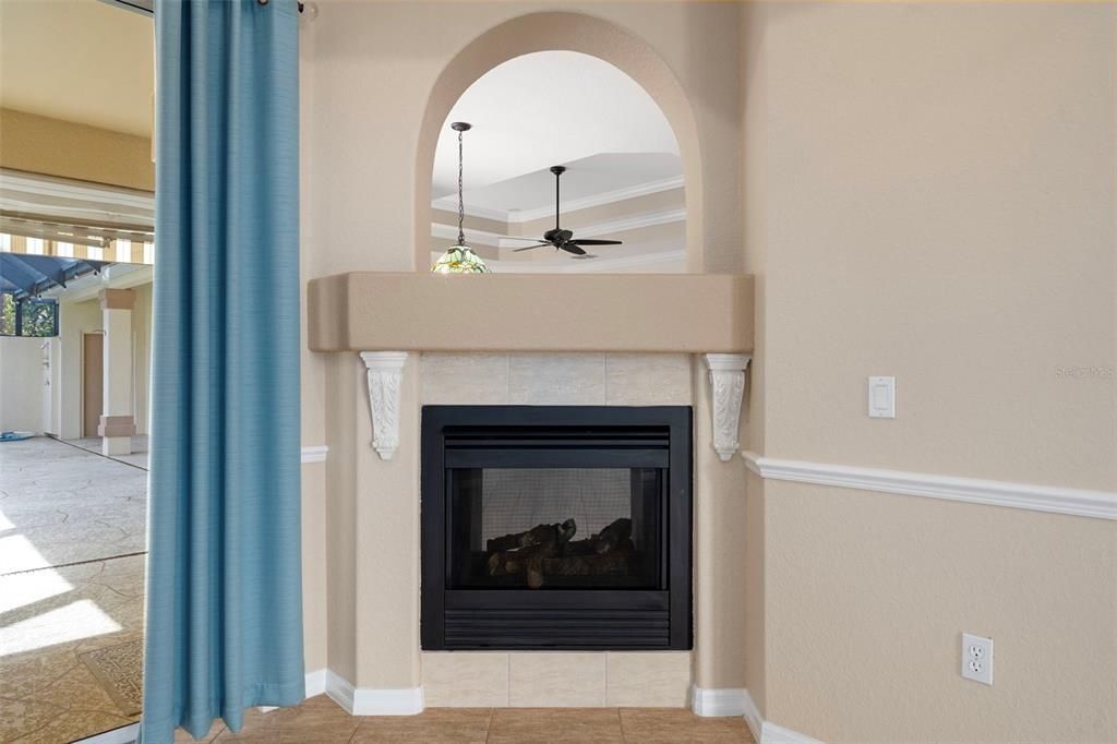 待售: $489,999 (4 贝兹, 2 浴室, 2528 平方英尺)