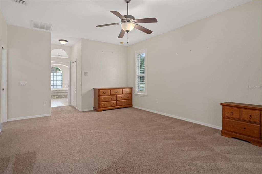 待售: $489,999 (4 贝兹, 2 浴室, 2528 平方英尺)