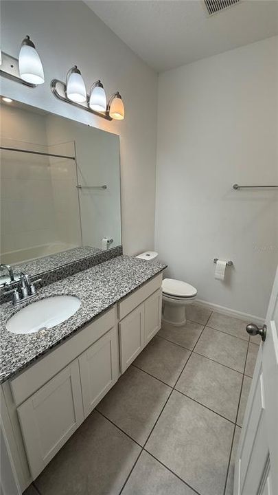 出租: $2,650 (3 贝兹, 2 浴室, 2104 平方英尺)