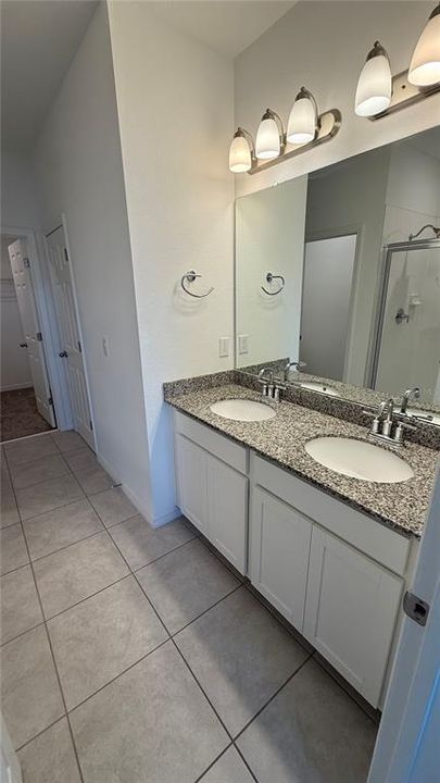 出租: $2,650 (3 贝兹, 2 浴室, 2104 平方英尺)