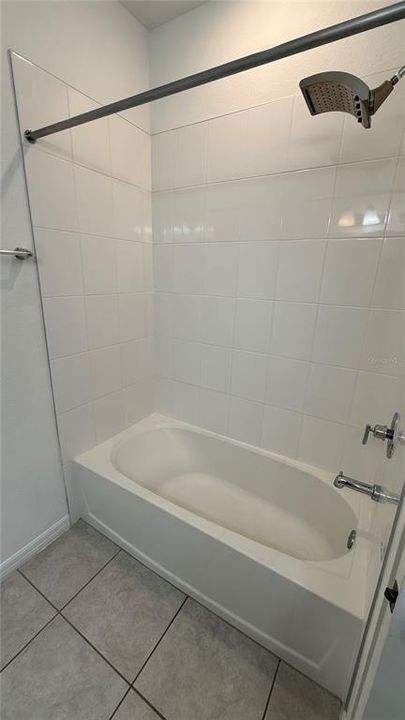 出租: $2,650 (3 贝兹, 2 浴室, 2104 平方英尺)