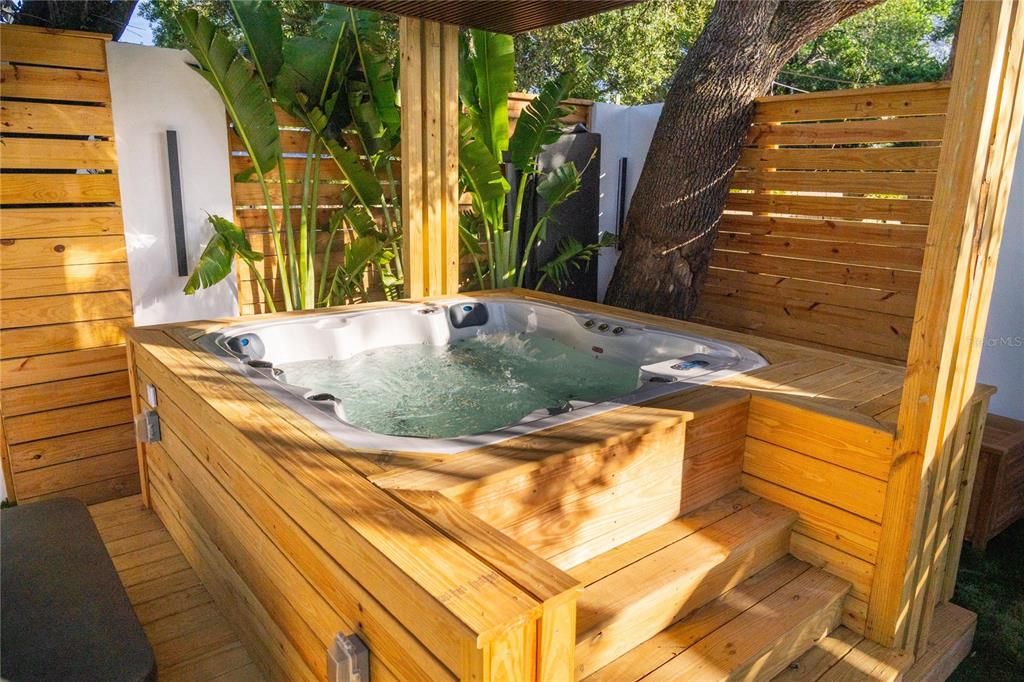 待售: $575,000 (3 贝兹, 2 浴室, 1269 平方英尺)