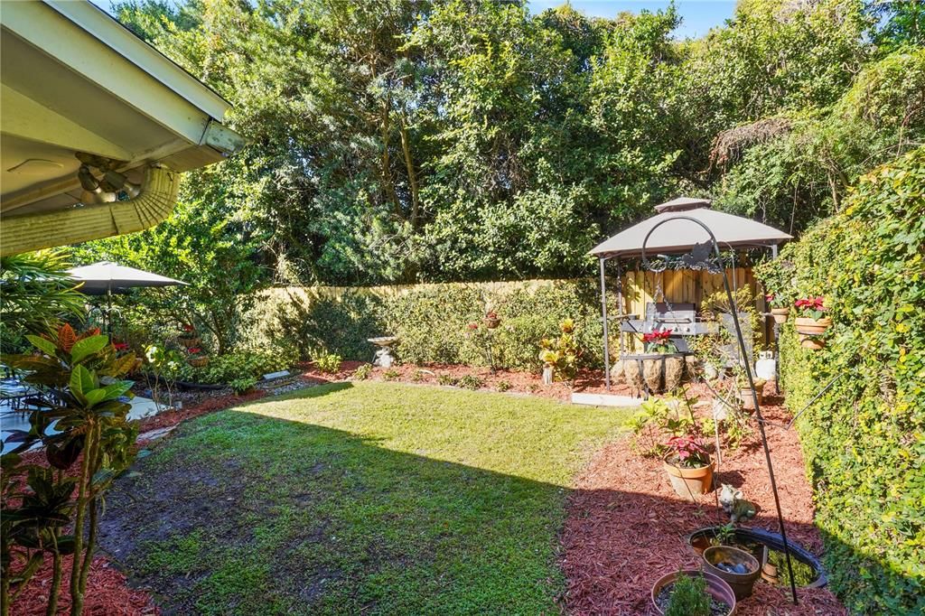 For Sale: $550,000 (4 beds, 3 baths, 2537 Square Feet)