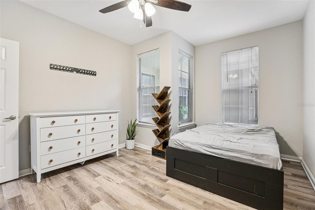 For Rent: $1,900 (2 beds, 2 baths, 1070 Square Feet)