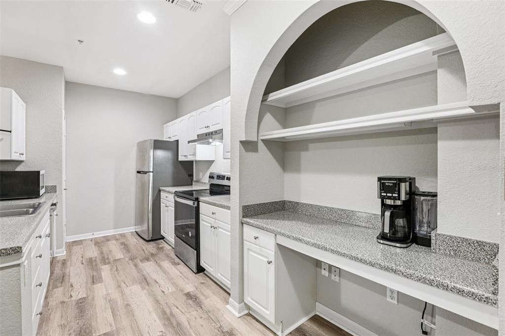 For Rent: $1,900 (2 beds, 2 baths, 1070 Square Feet)