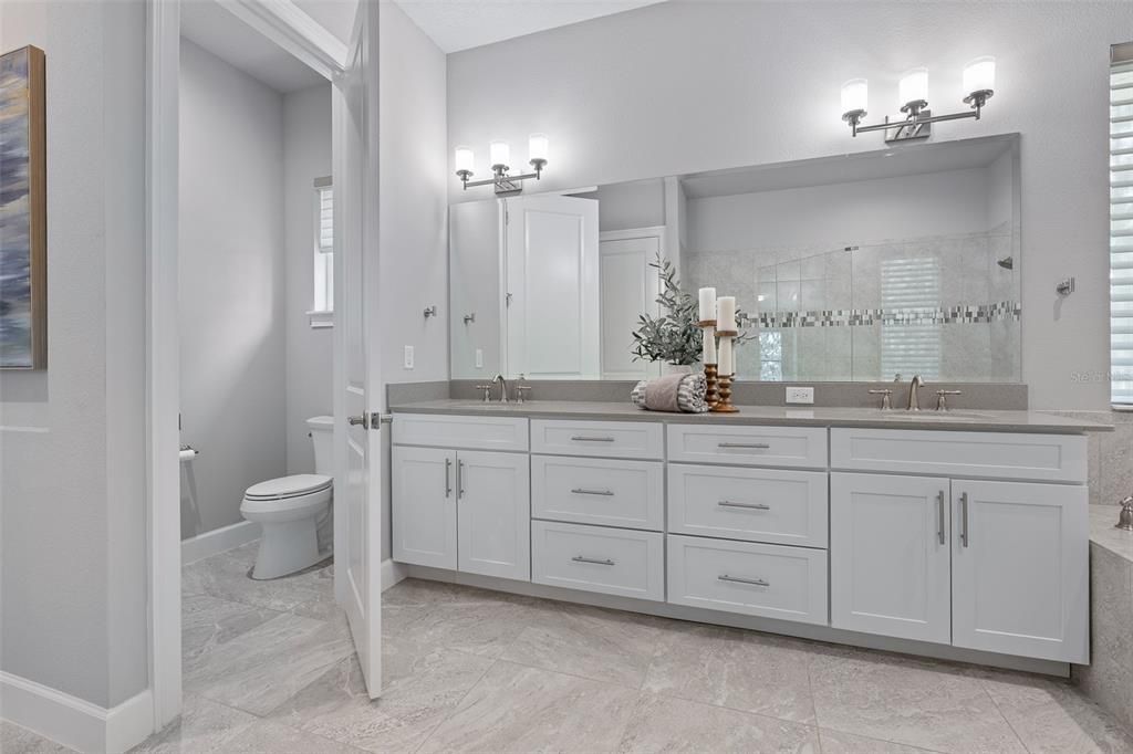 待售: $1,350,000 (4 贝兹, 3 浴室, 3087 平方英尺)