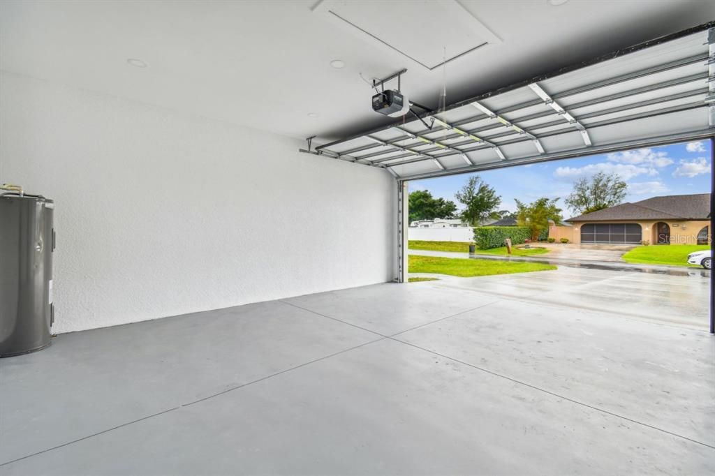 出租: $2,300 (3 贝兹, 2 浴室, 2200 平方英尺)