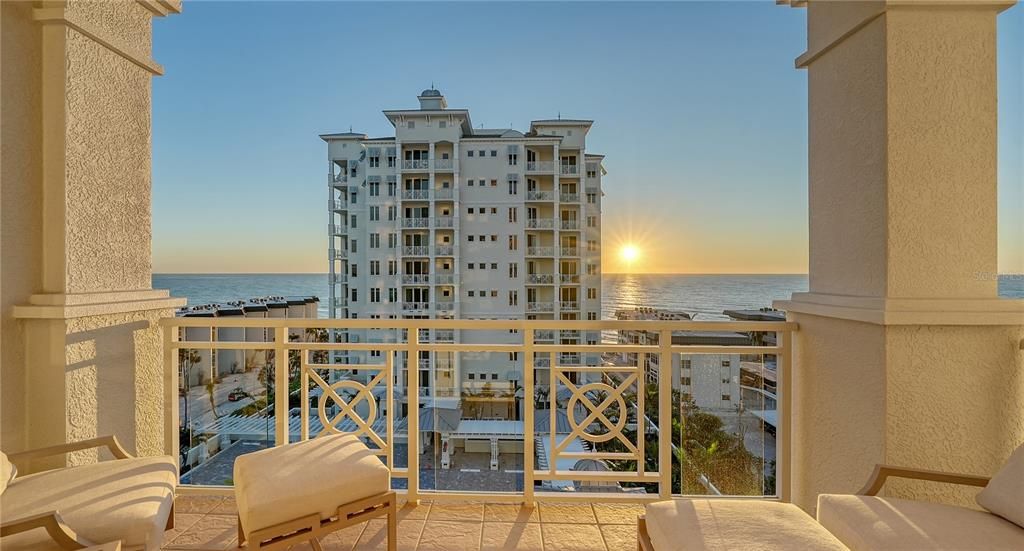 На продажу: $2,799,000 (3 спален, 3 ванн, 2936 Квадратных фут)