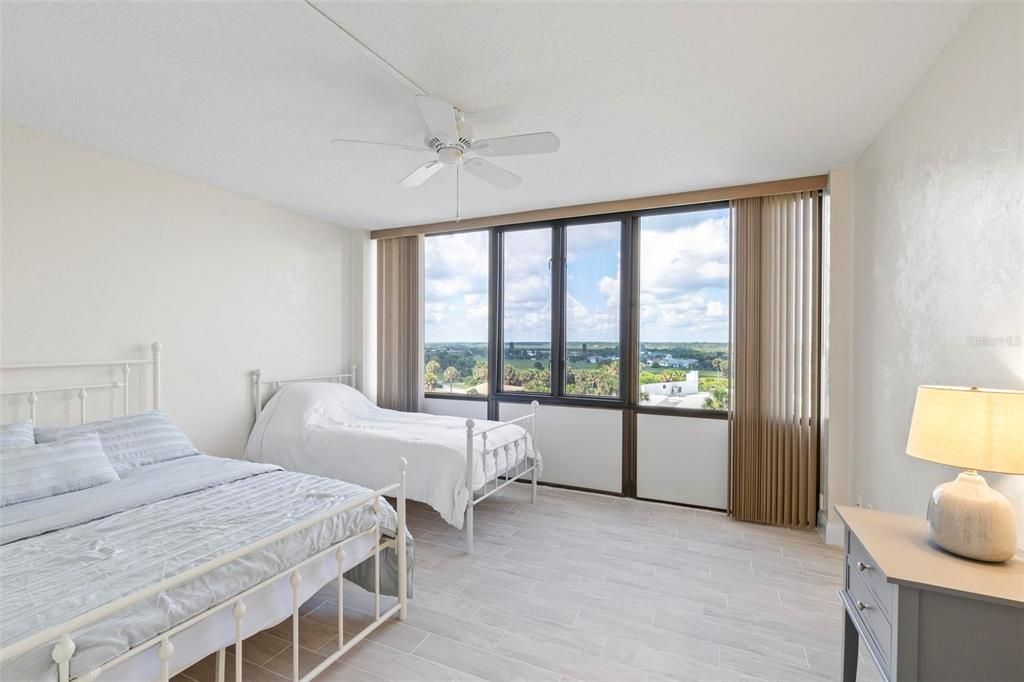 В аренду: $2,450 (2 спален, 2 ванн, 1358 Квадратных фут)