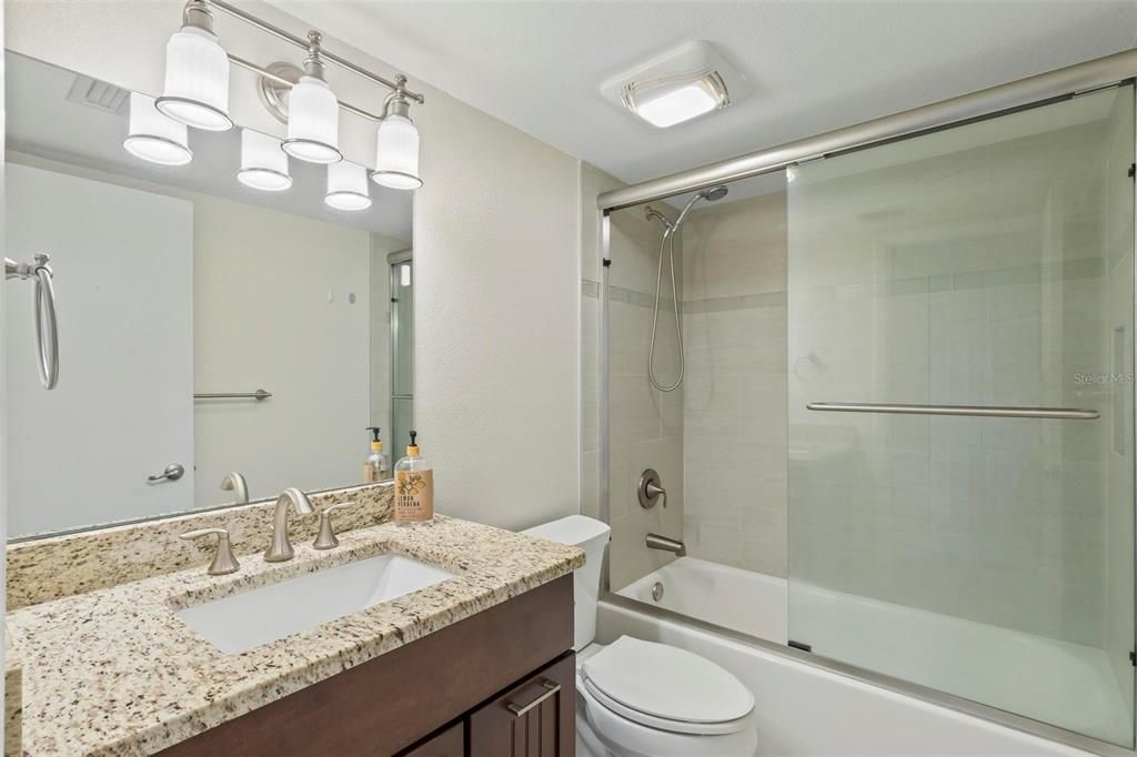 В аренду: $2,450 (2 спален, 2 ванн, 1358 Квадратных фут)