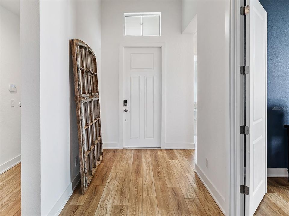 En Venta: $899,000 (3 camas, 2 baños, 2292 Pies cuadrados)