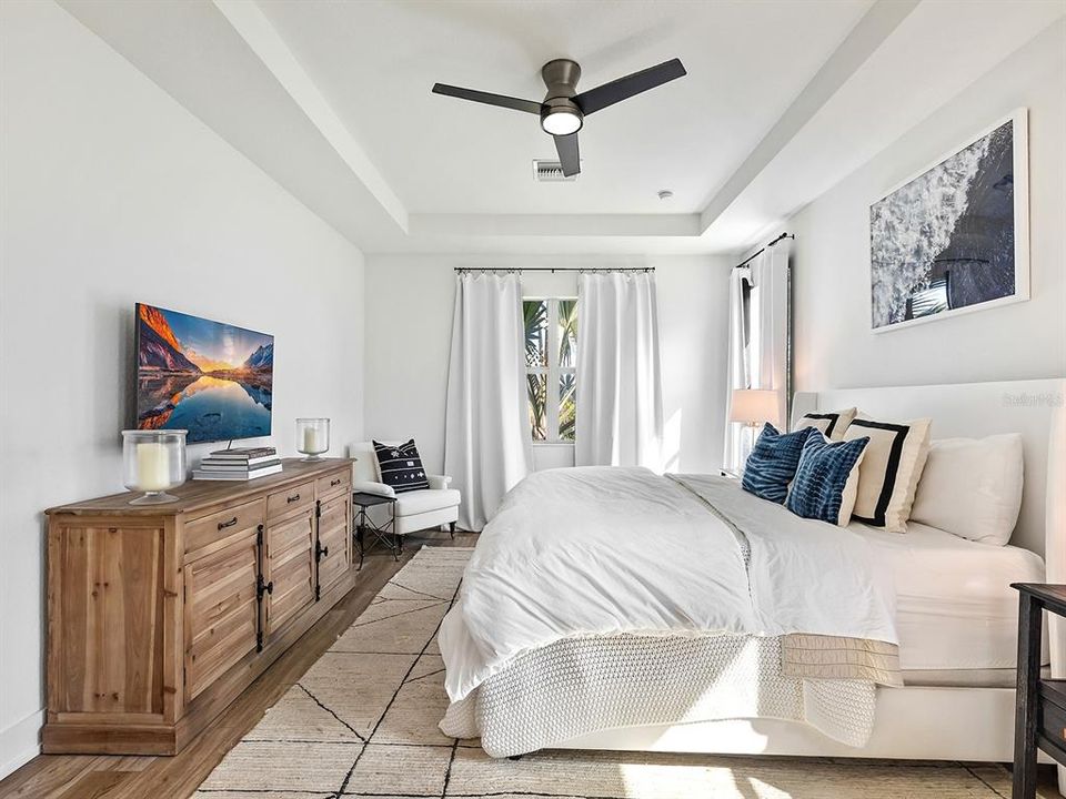 En Venta: $899,000 (3 camas, 2 baños, 2292 Pies cuadrados)