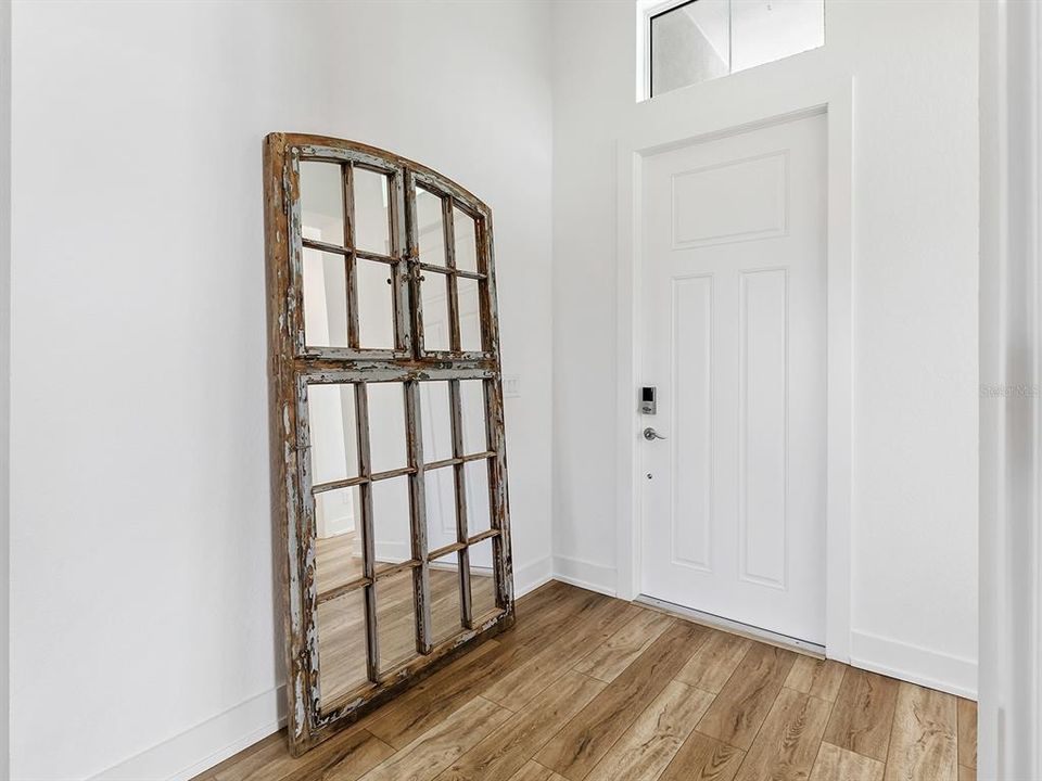 En Venta: $899,000 (3 camas, 2 baños, 2292 Pies cuadrados)