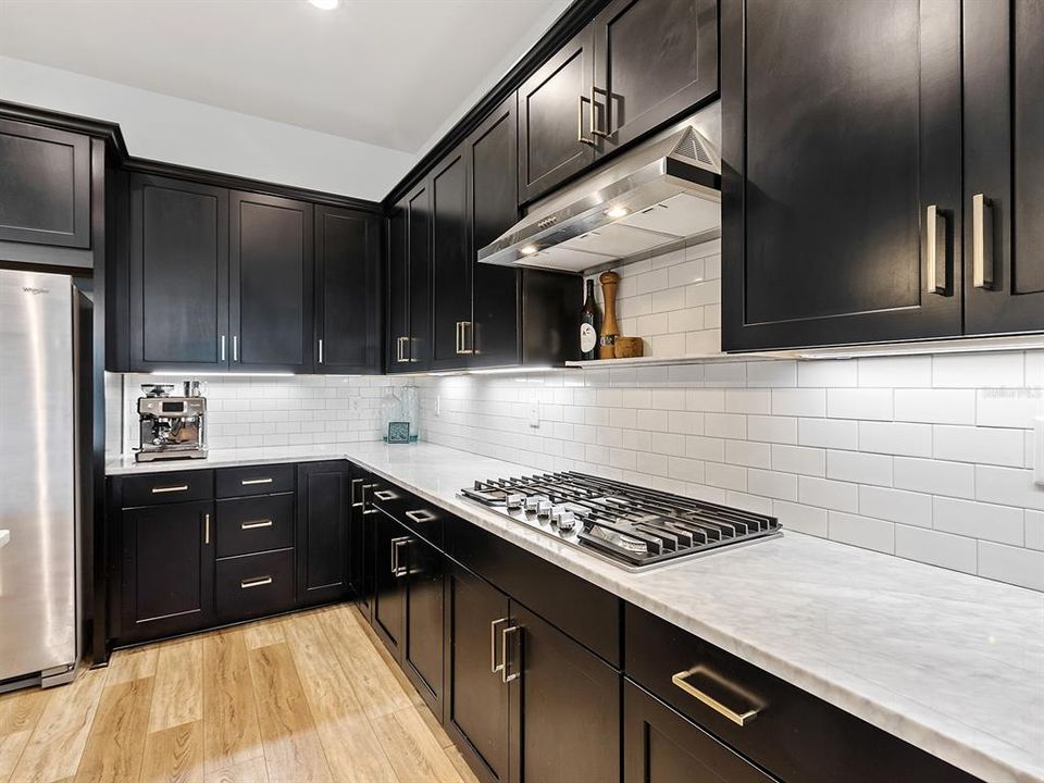 En Venta: $899,000 (3 camas, 2 baños, 2292 Pies cuadrados)