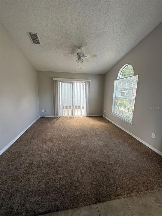 For Rent: $1,695 (3 beds, 2 baths, 1101 Square Feet)
