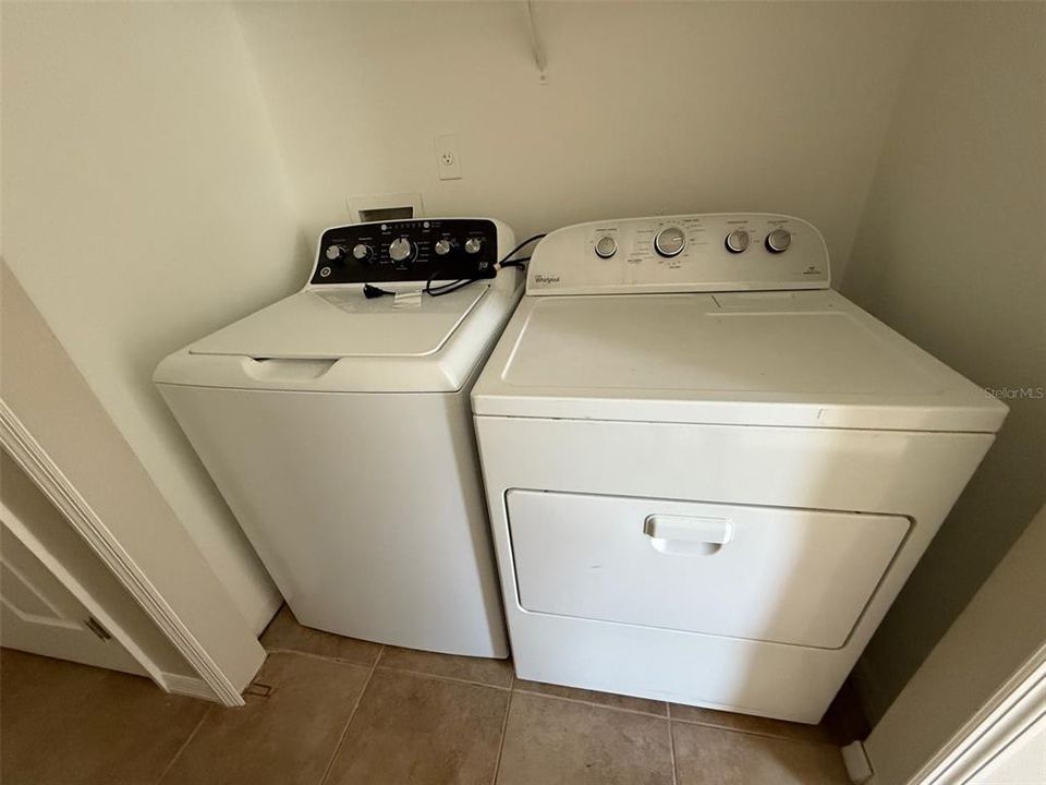 For Rent: $1,695 (3 beds, 2 baths, 1101 Square Feet)