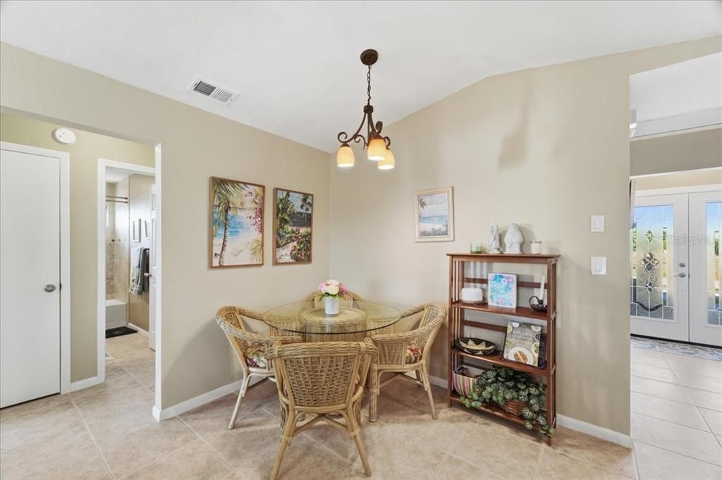 待售: $455,000 (3 贝兹, 2 浴室, 1693 平方英尺)