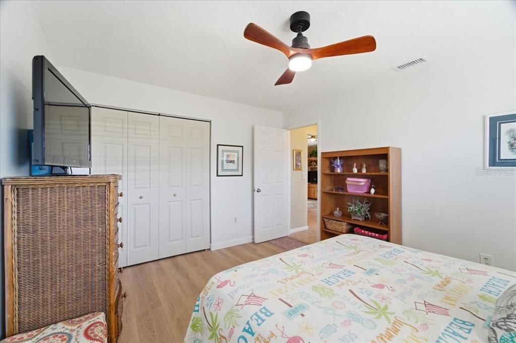 待售: $455,000 (3 贝兹, 2 浴室, 1693 平方英尺)