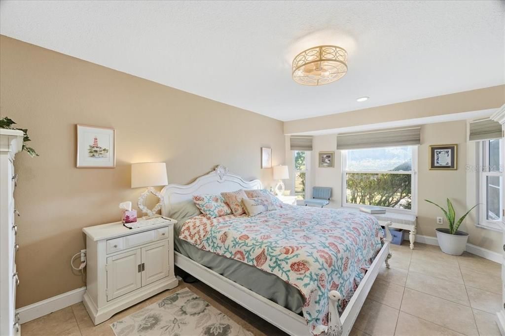 待售: $455,000 (3 贝兹, 2 浴室, 1693 平方英尺)