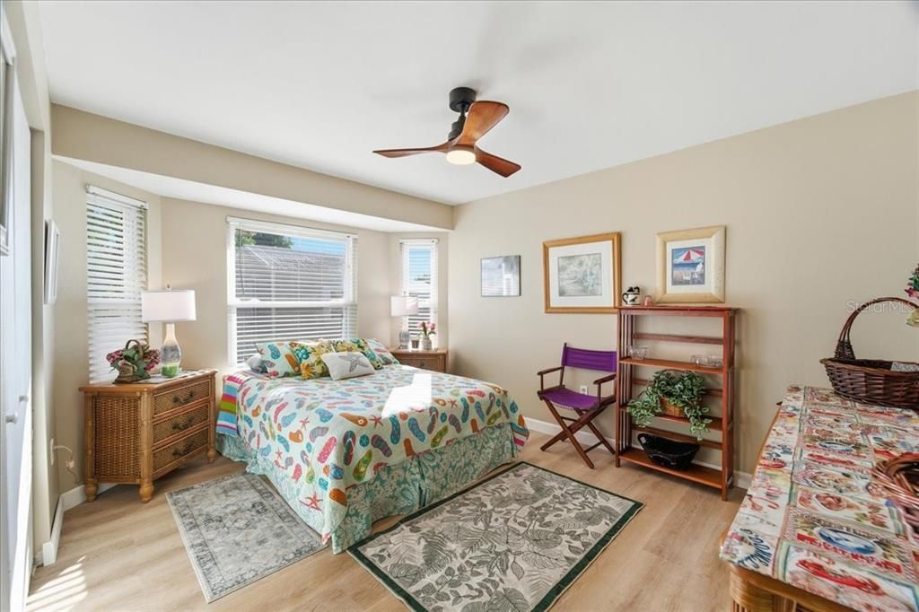 待售: $455,000 (3 贝兹, 2 浴室, 1693 平方英尺)