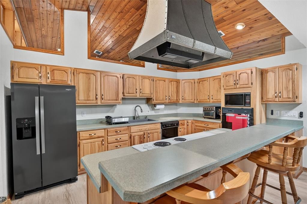 For Sale: $755,555 (4 beds, 3 baths, 2116 Square Feet)