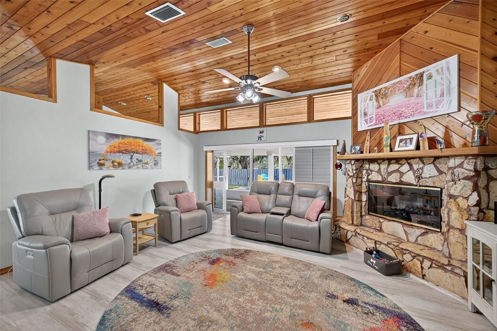 For Sale: $755,555 (4 beds, 3 baths, 2116 Square Feet)