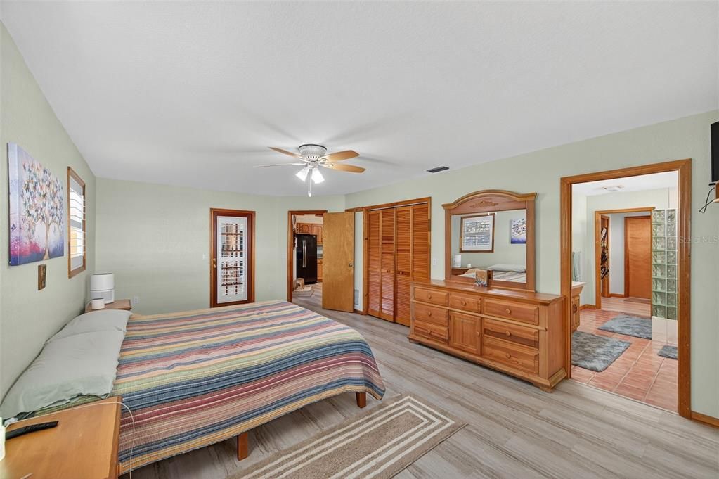 For Sale: $755,555 (4 beds, 3 baths, 2116 Square Feet)