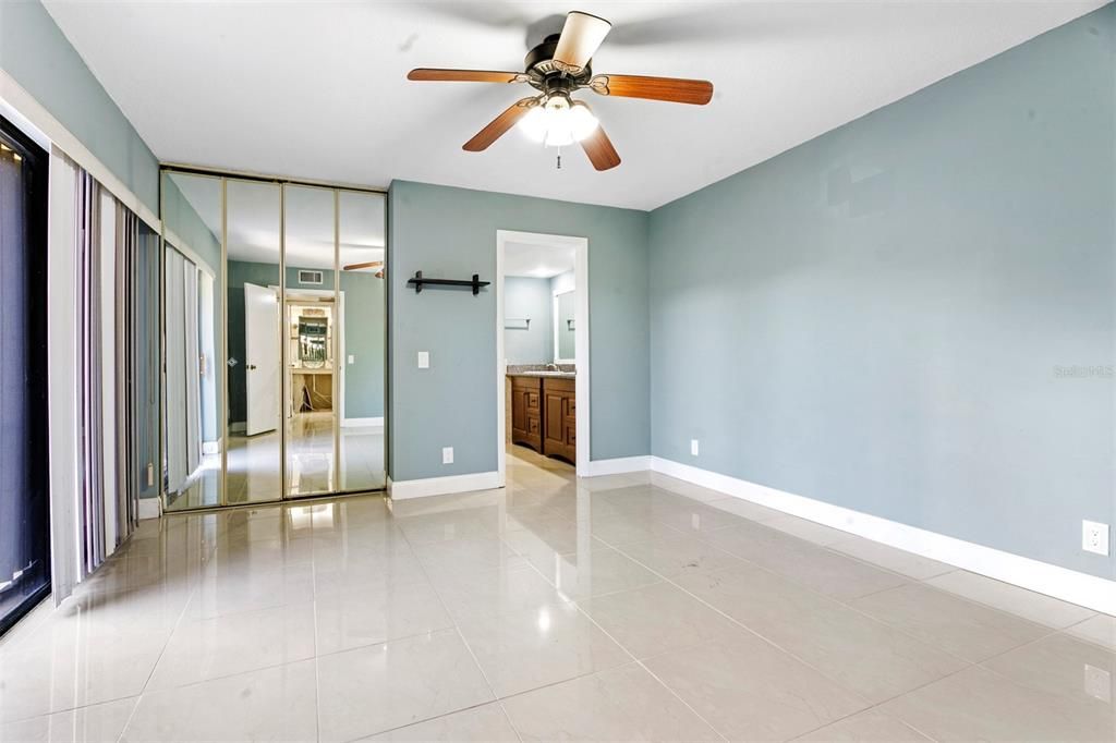 En Venta: $280,000 (2 camas, 2 baños, 1302 Pies cuadrados)