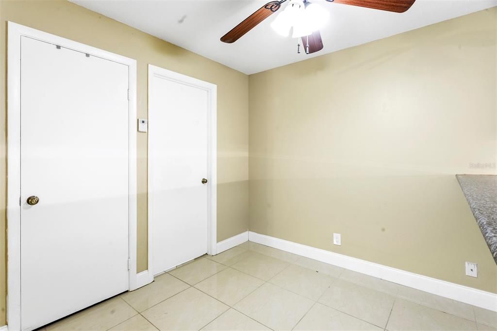 En Venta: $280,000 (2 camas, 2 baños, 1302 Pies cuadrados)