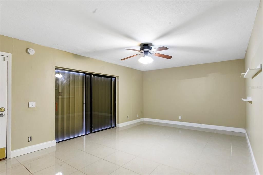 En Venta: $280,000 (2 camas, 2 baños, 1302 Pies cuadrados)