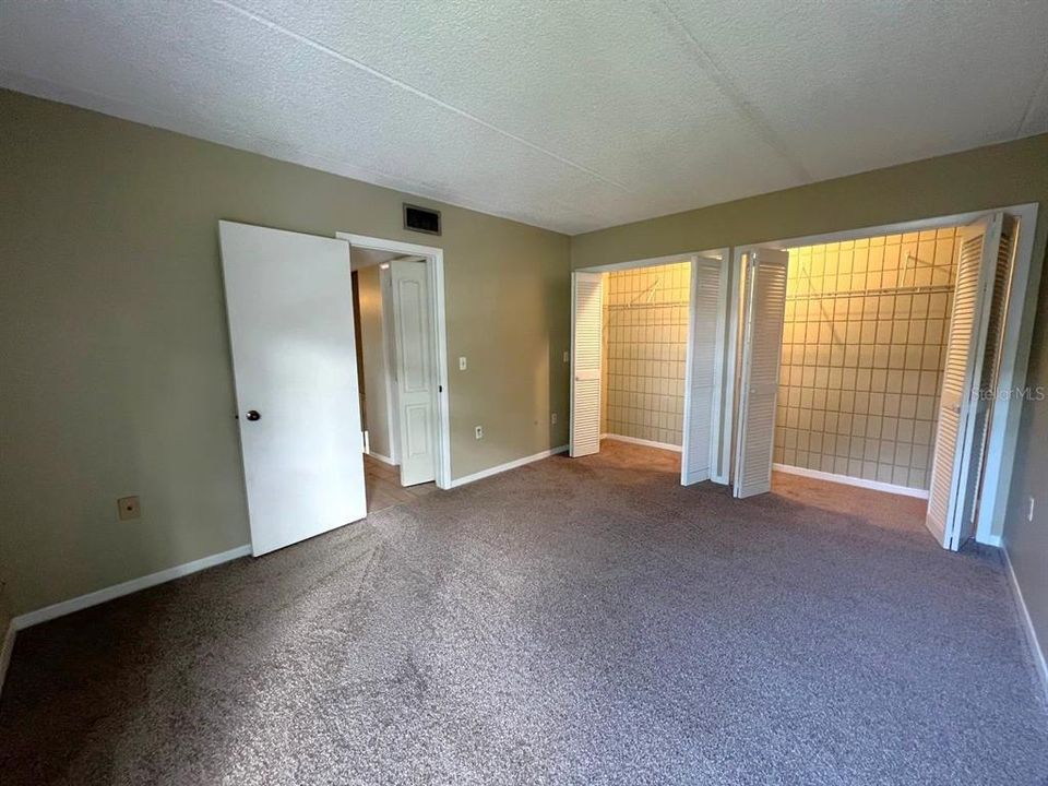 В аренду: $2,100 (2 спален, 1 ванн, 1404 Квадратных фут)