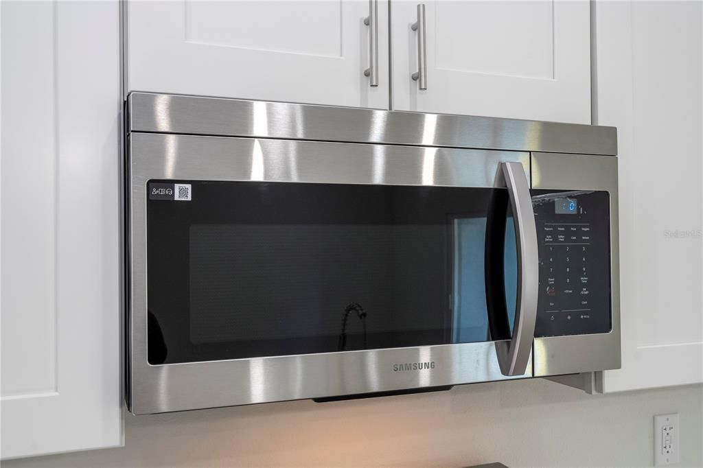 На продажу: $334,890 (4 спален, 3 ванн, 1952 Квадратных фут)