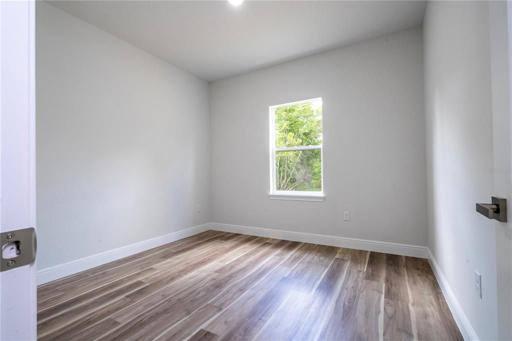 На продажу: $334,890 (4 спален, 3 ванн, 1952 Квадратных фут)