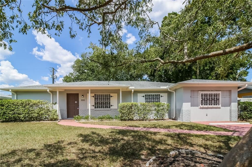 For Rent: $2,120 (3 beds, 2 baths, 1650 Square Feet)