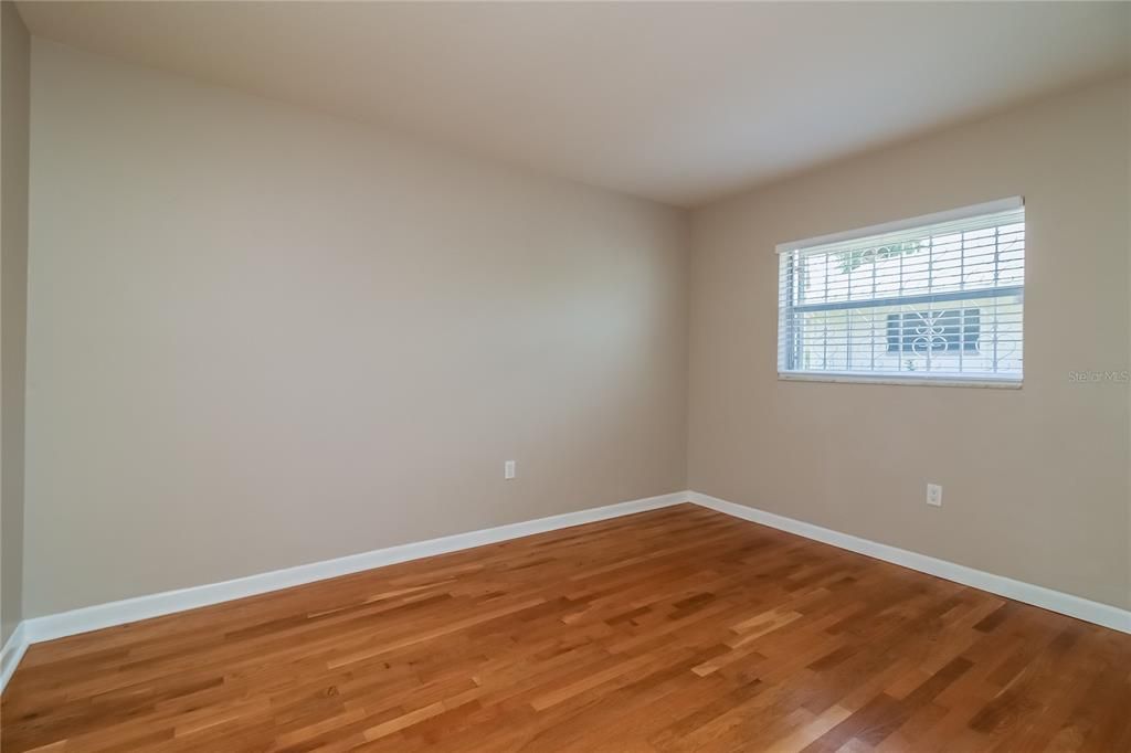 For Rent: $2,120 (3 beds, 2 baths, 1650 Square Feet)