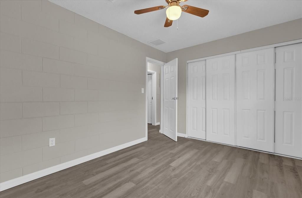 В аренду: $1,200 (2 спален, 1 ванн, 768 Квадратных фут)