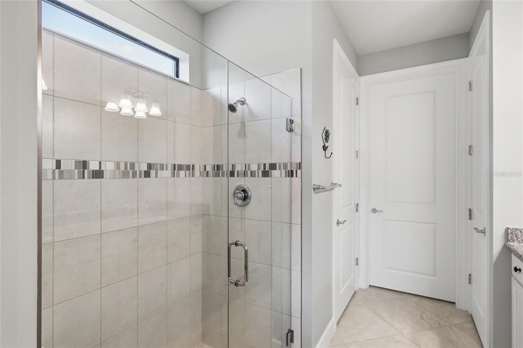 Под контрактом: $499,900 (2 спален, 2 ванн, 1405 Квадратных фут)