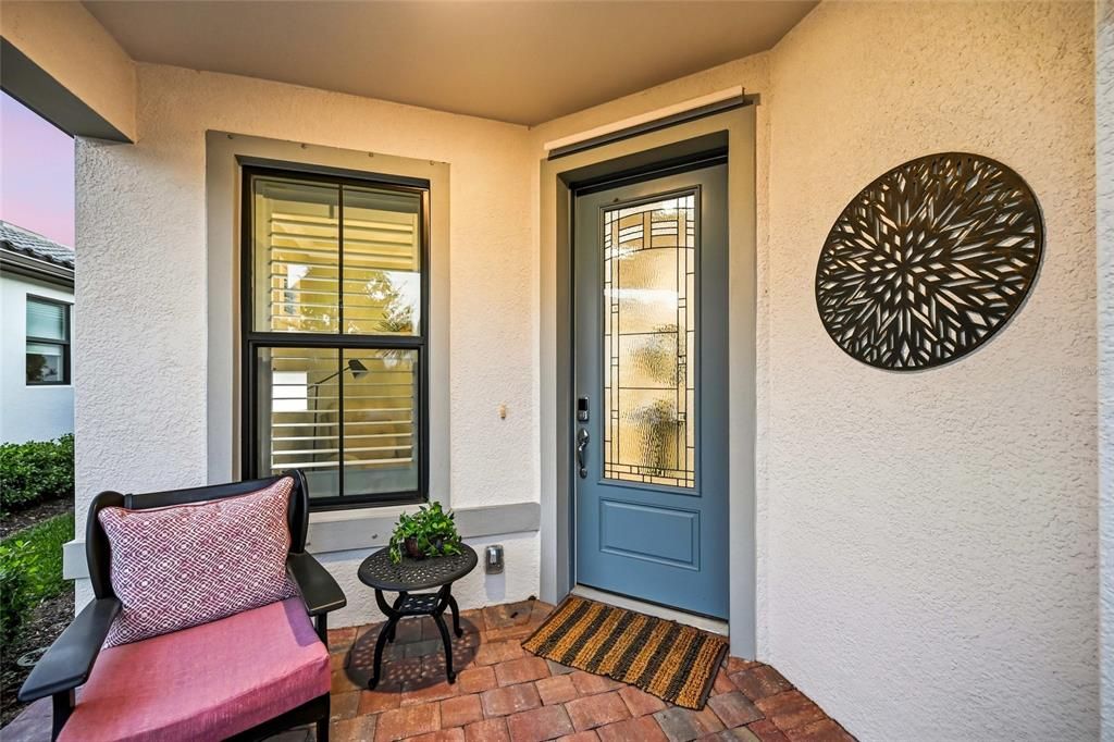 Под контрактом: $499,900 (2 спален, 2 ванн, 1405 Квадратных фут)