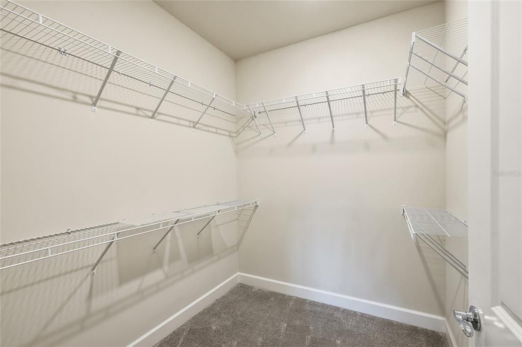 Под контрактом: $499,900 (2 спален, 2 ванн, 1405 Квадратных фут)