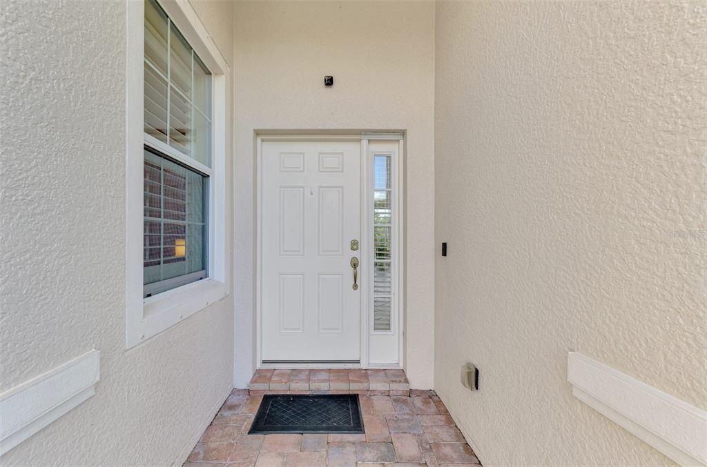 For Sale: $345,000 (2 beds, 2 baths, 1577 Square Feet)