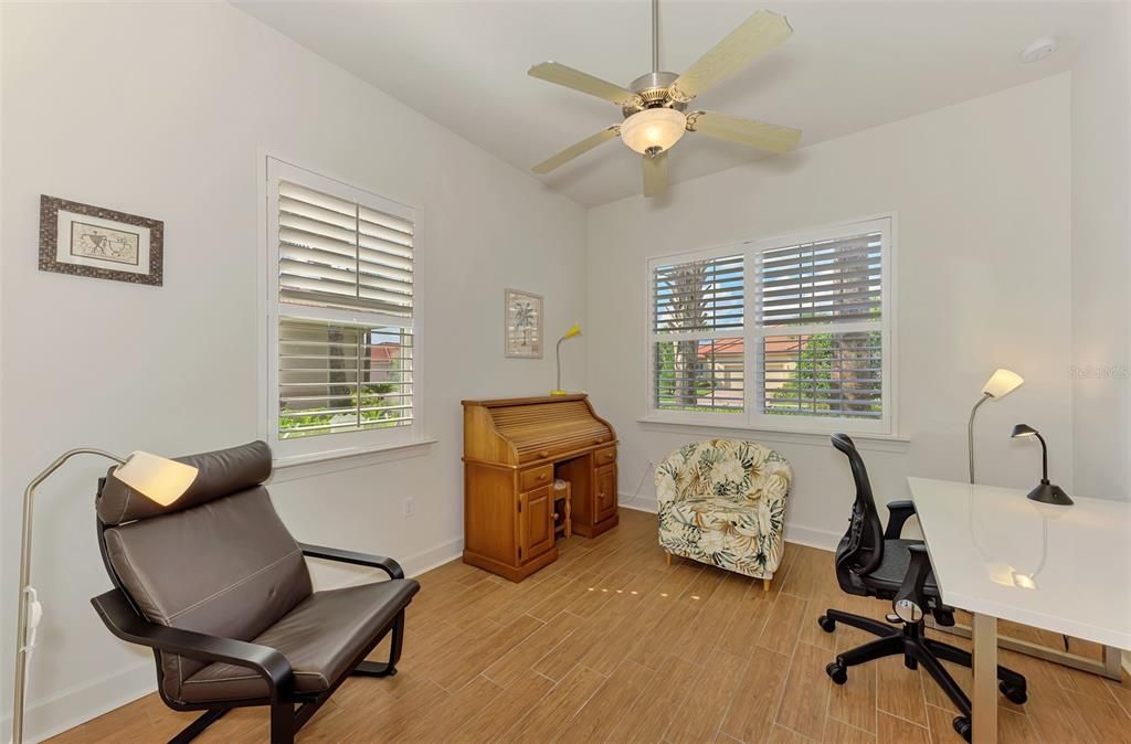 For Sale: $345,000 (2 beds, 2 baths, 1577 Square Feet)