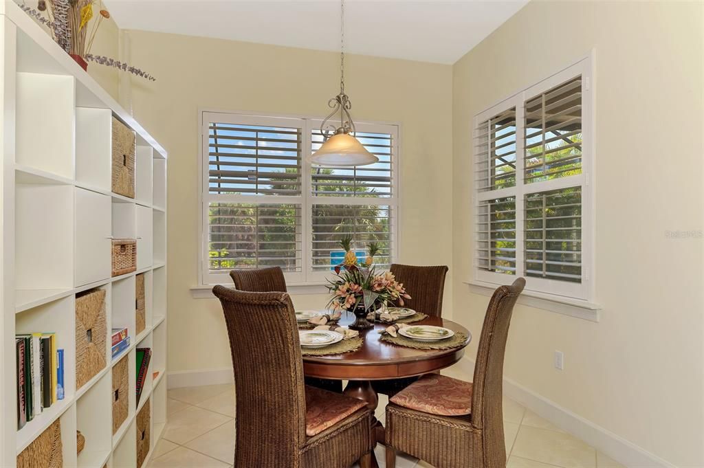 For Sale: $345,000 (2 beds, 2 baths, 1577 Square Feet)