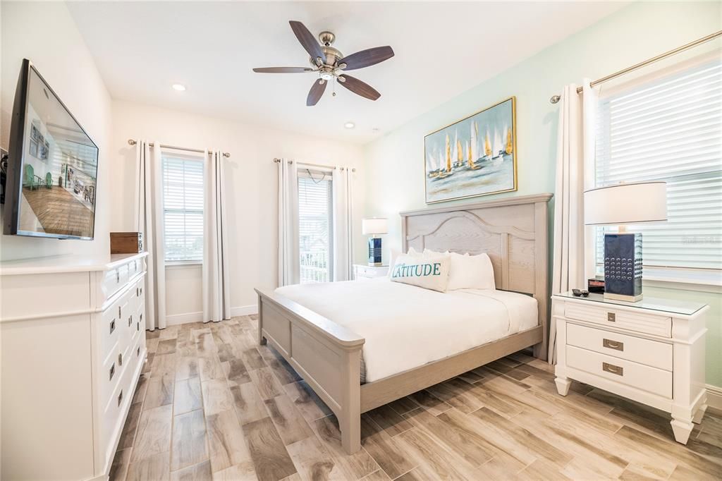 待售: $1,399,000 (6 贝兹, 6 浴室, 3563 平方英尺)