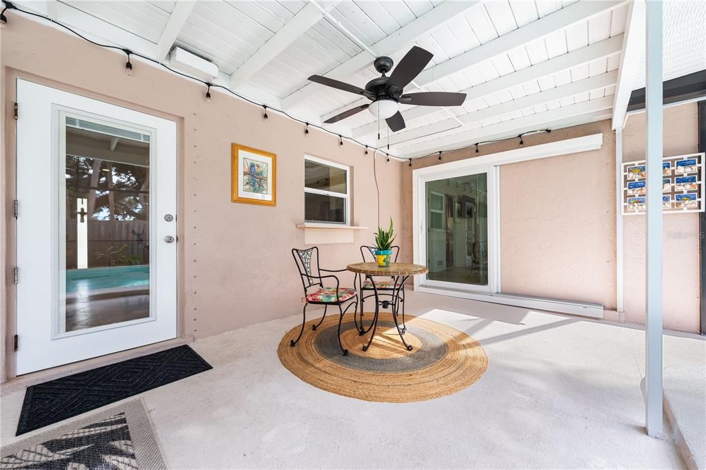 待售: $495,000 (2 贝兹, 2 浴室, 1140 平方英尺)